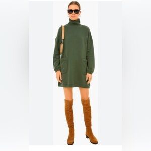 Pomander Place
Tuckernuck Porter Dress Medium Sweatshirt Turtleneck